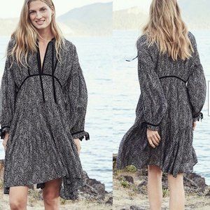 Like New - Size S - Doen Azalea Dress in Black Paisley Floral